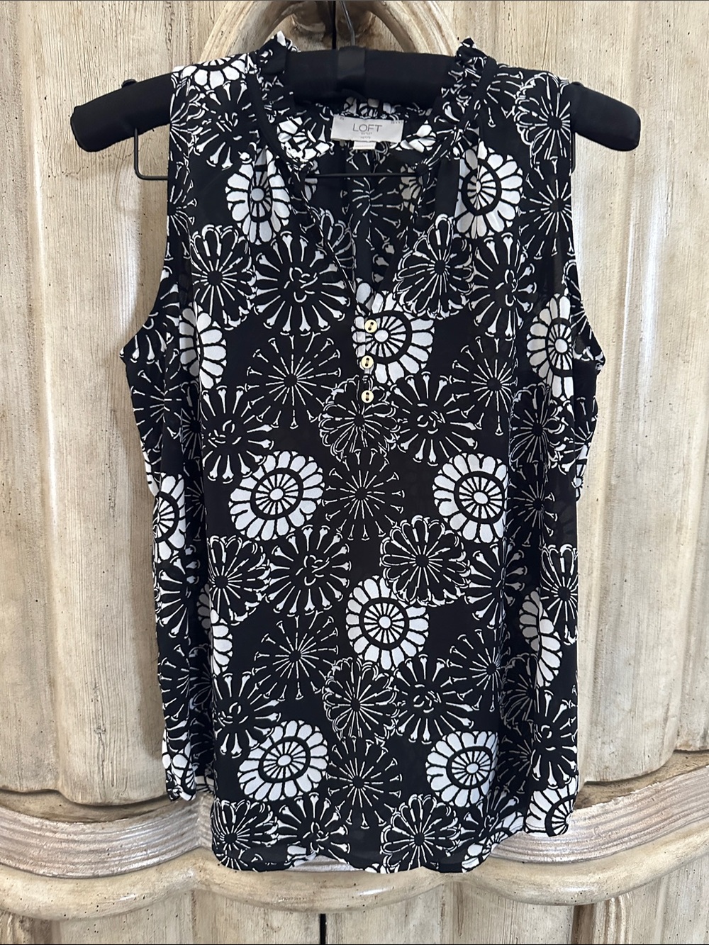 LOFT Black and White Floral Ruffle Trim Neckline Sleeveless Shell